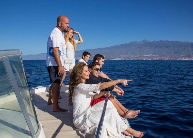  Indicando a presença de cetáceos 